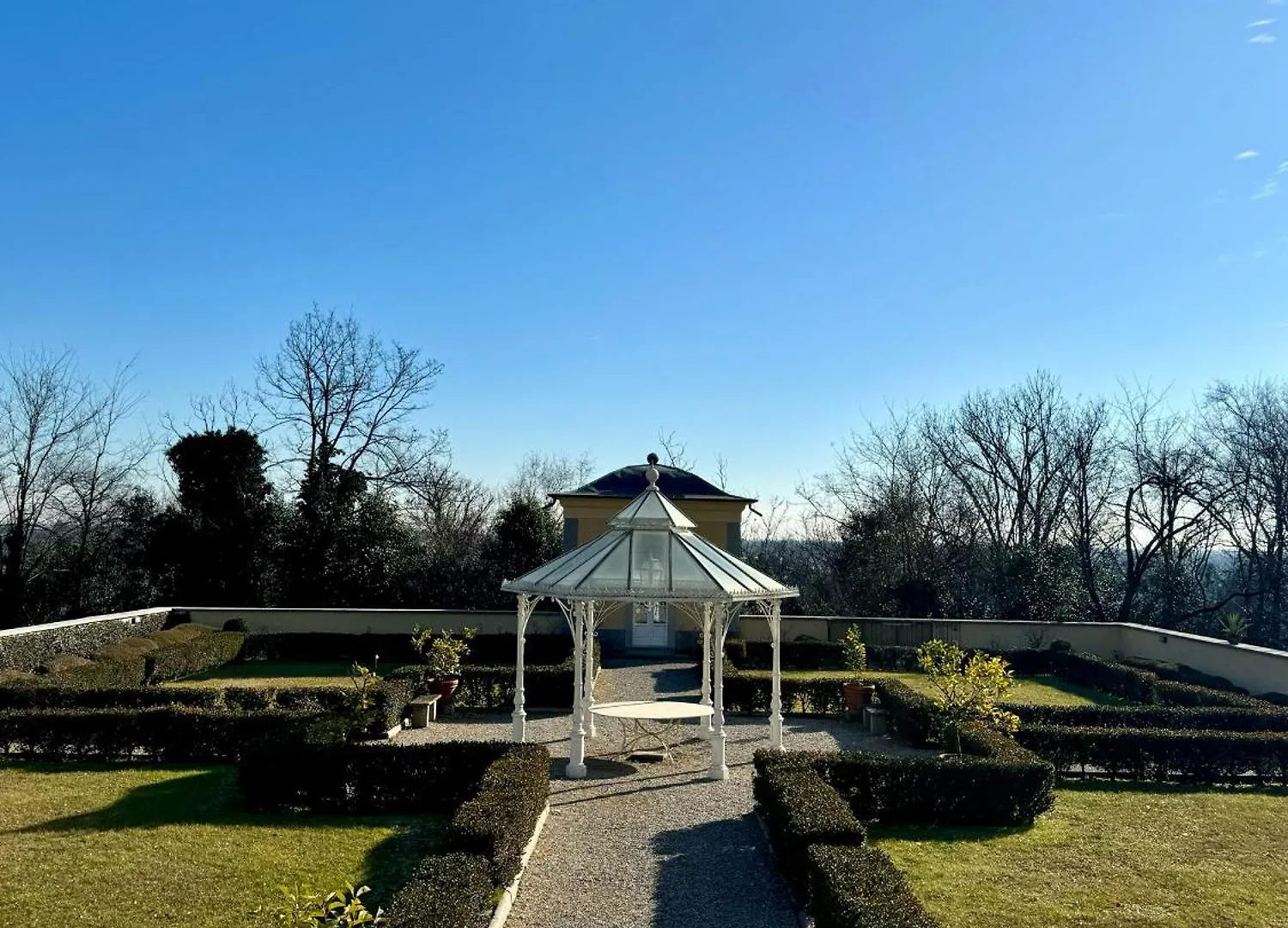 Suite Exclusive In Villa Buttafava Cassano Magnago 0*,